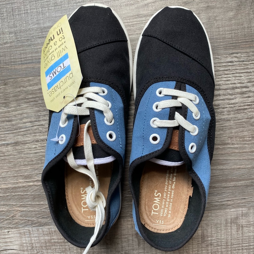 Toms Cordones Lace Up Shoes